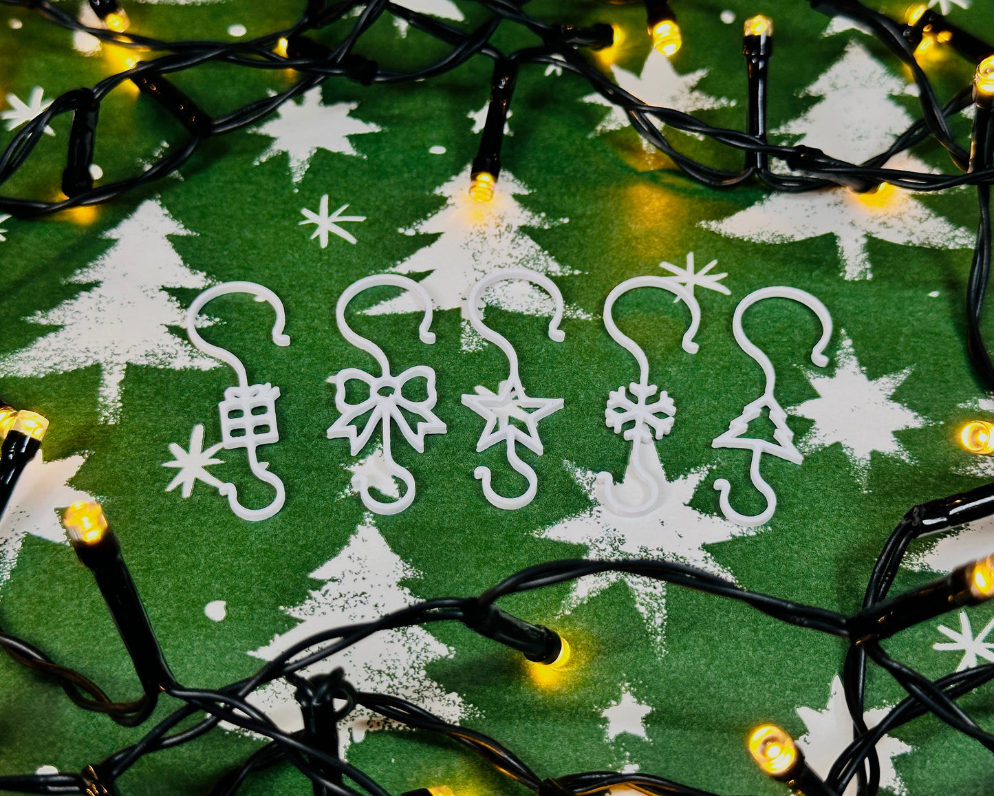 Juletræskroge til julekugler – 50 stk. sæt